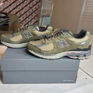 New Balance 2002R Protection Pack Green